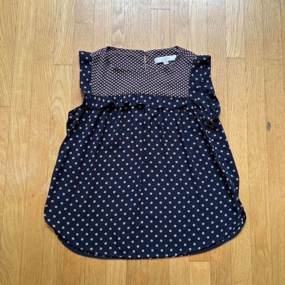 LOFT • Navy Blue Polka Dot Blouse • Womens XS • Lightweight Top
